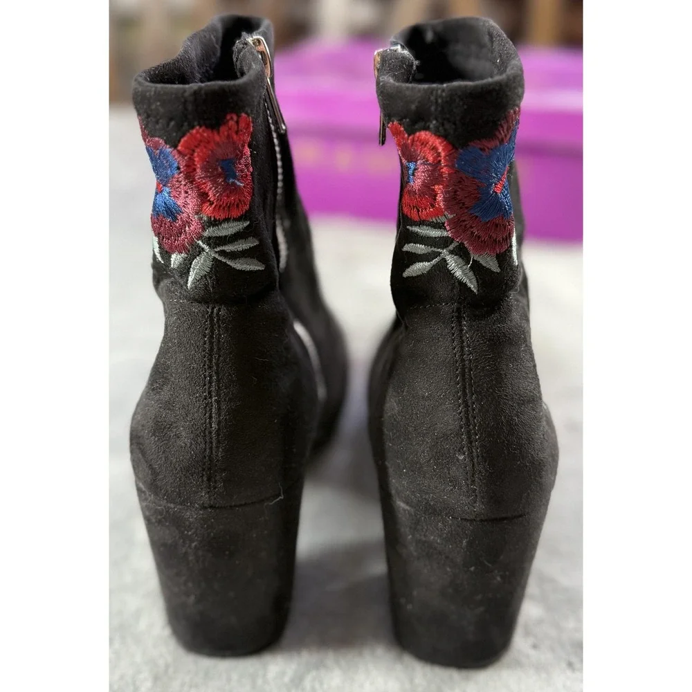 Rampage Boots Womens Size 8.5 M Black RAM-ITSIE Embroidered Floral Ankle Booties